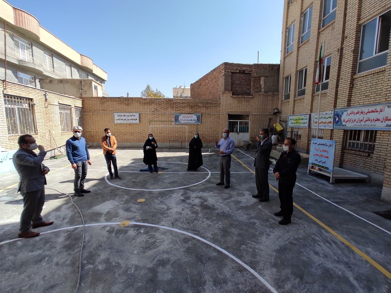 بازدید انجمن اولیا از آمادگی مدرسه برای بازگشایی1400